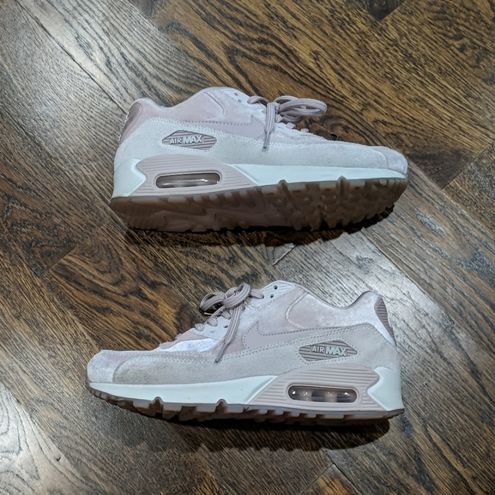 Nike Air Max 90 LX Particle Pink Velvet Size 7.5
